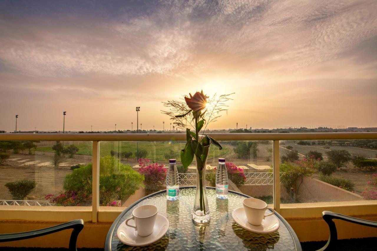 Airport Hotel And Resort Abha Esterno foto